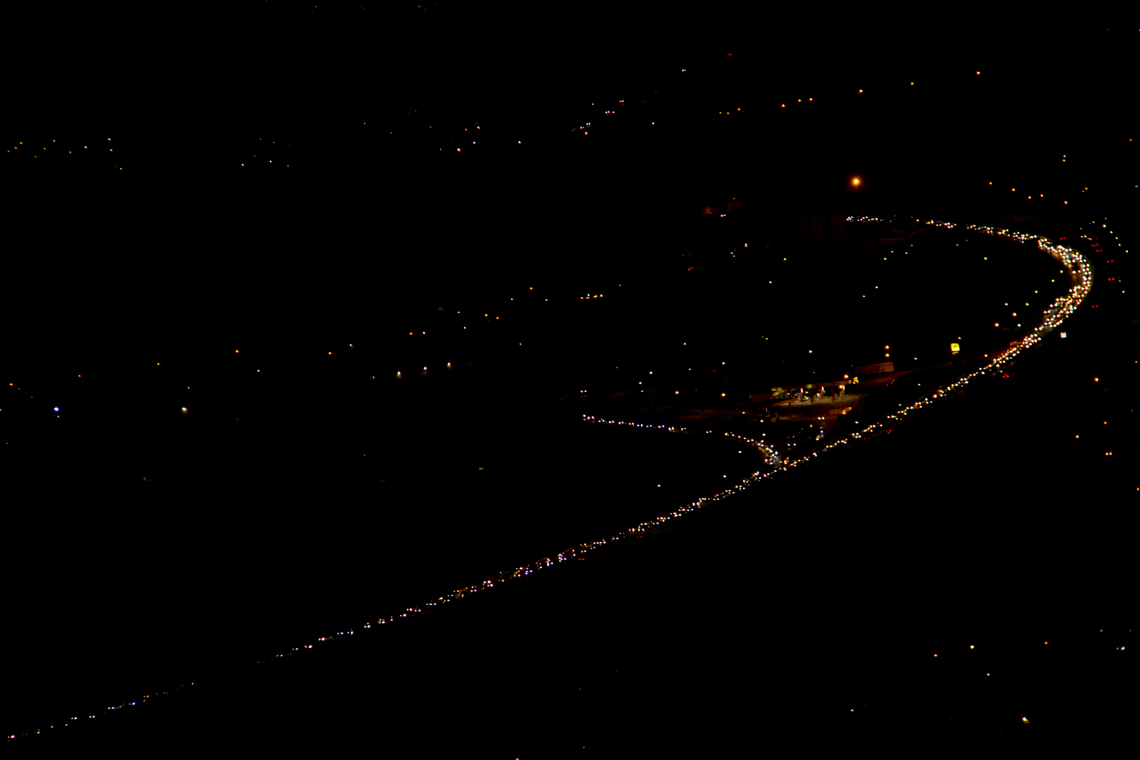 traffico serale in autostrada A5, svincolo di uscita S.Vincent  - Chatillon 