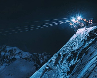 Mostra evento finale: Nuvoleacolazione con “The Mont Blanc is mine.”